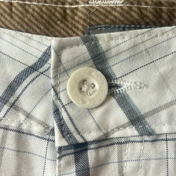 Men’s 33 O’Neill White Shorts - Picture 2 of 7